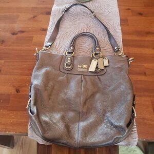 Coach Bronze Leather Shoulder Bag with purse straps. Authenticated